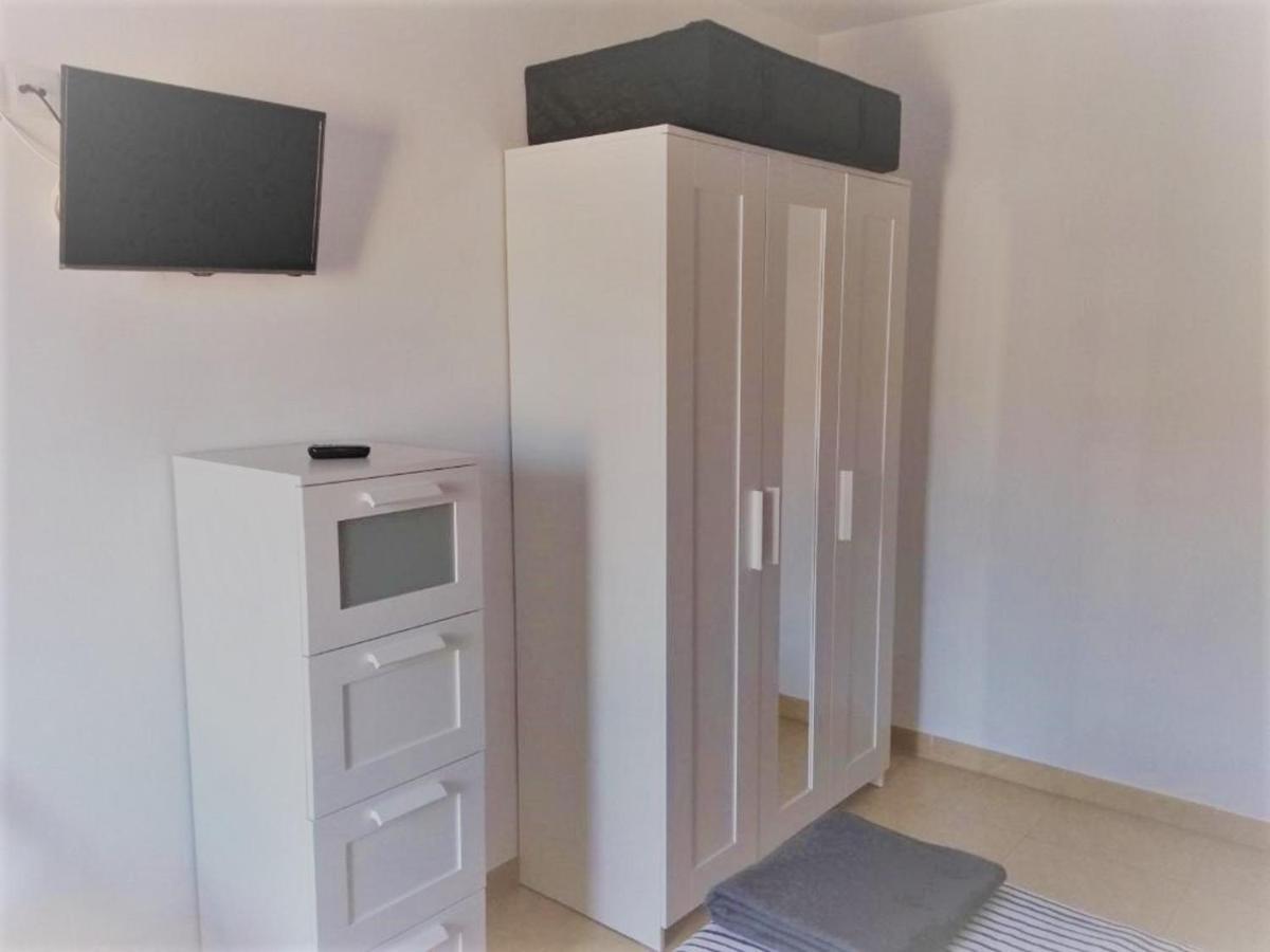 CENTRICO y ACOGEDOR APARTAMENTO Gerona Exterior foto